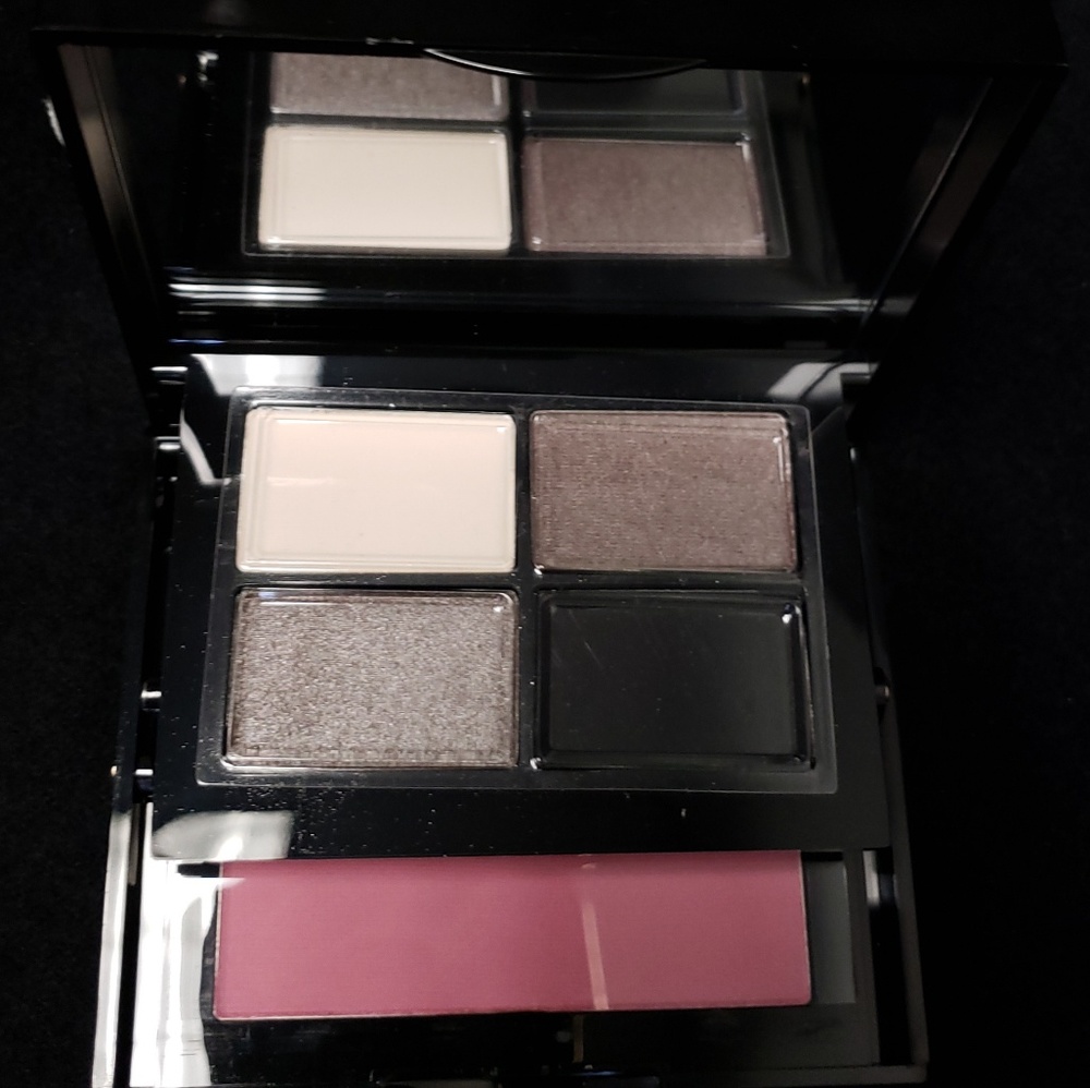 Bobbi Brown Paris palette